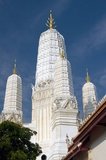 Wat Mahathat is a late Ayuthaya period Buddhist temple.
